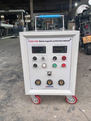 HCDX-1500 산업용 MPI 자기화 및 비자기화 장비 0-1500A 연속 조절 전류 빠른 커넥터 프로브 자기 검사 장치