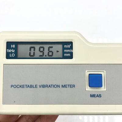 HG-6500ANC 휴대용 진동 분석기 10Hz ~ 10KHz 가속 속도 이동 온도 측정 베어 기어 결함 감지기