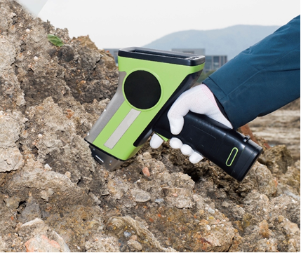HXRF-800 휴대용 XRF 토양 중금속 검출기 (Mg ~ U 분석 범위, 경량 1.5Kg, -10°C ~ 50°C 작동 온도